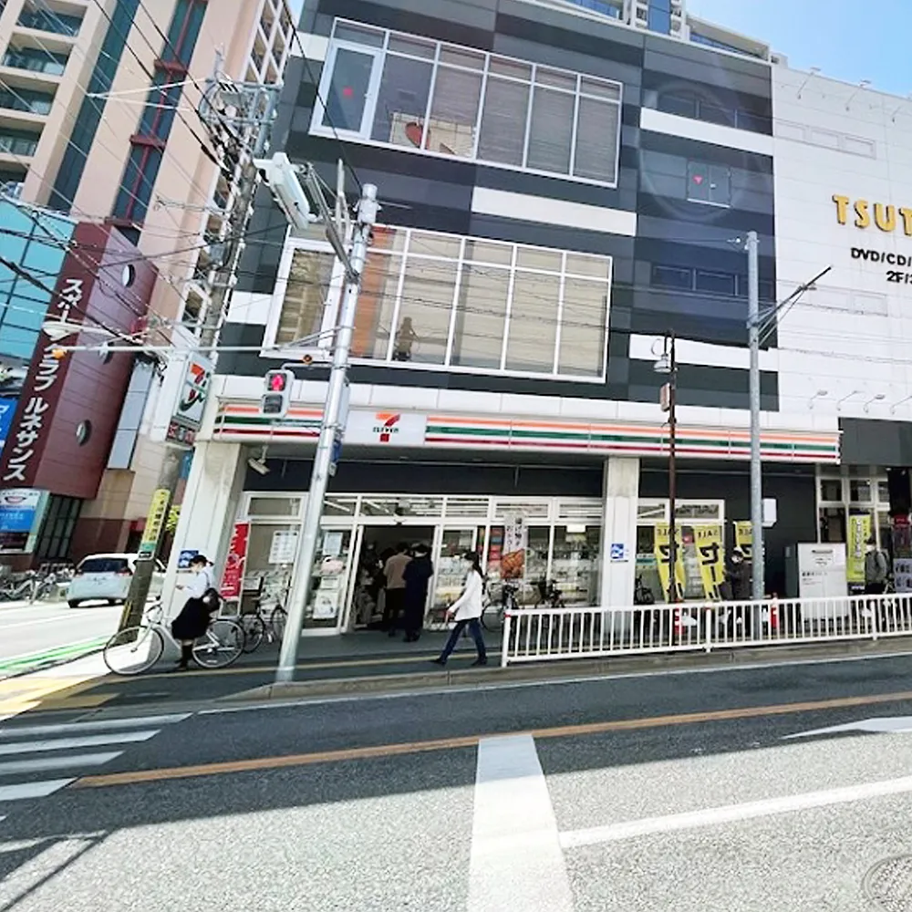 セブンイレブン福岡西新中央店